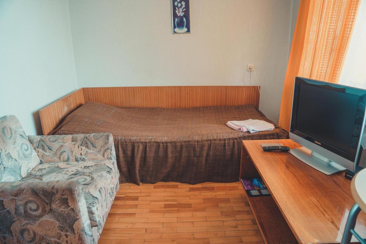 Hotell Paeaesuke Jõhvi Εξωτερικό φωτογραφία